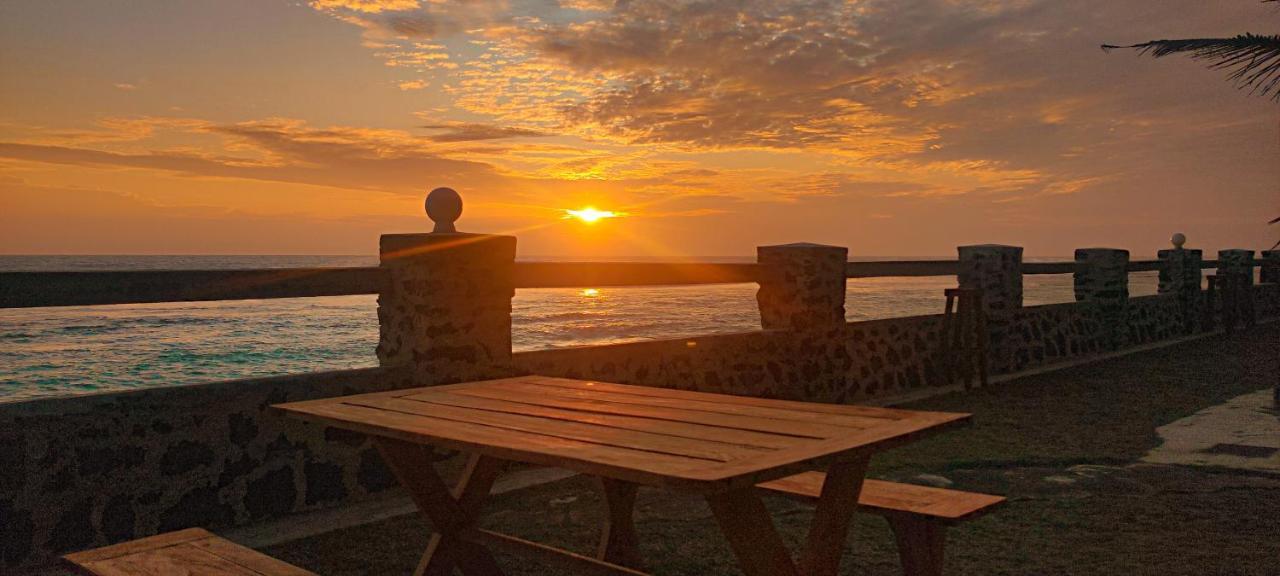 آهانغاما Nu-Vin Beach Hotel المظهر الخارجي الصورة